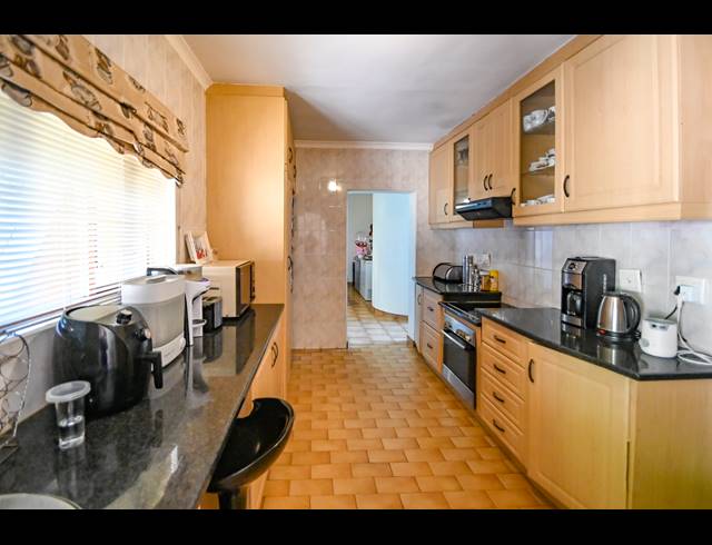 4 BEDROOM HOUSE FOR SALE IN WESTVILLE